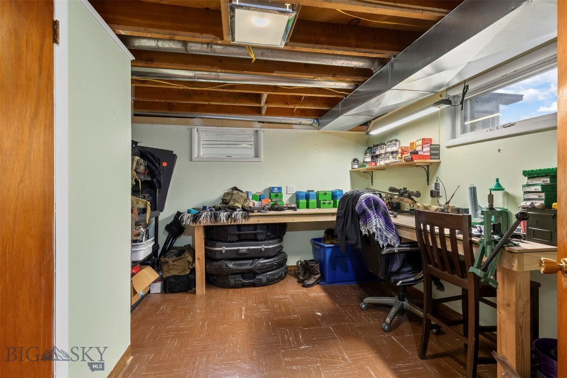 2419 Ottawa Property Photo 16