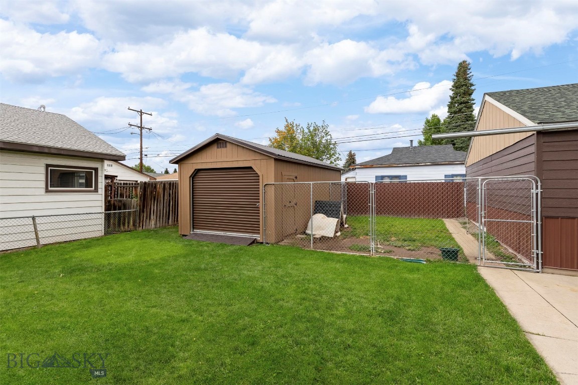 2419 Ottawa Property Photo 20