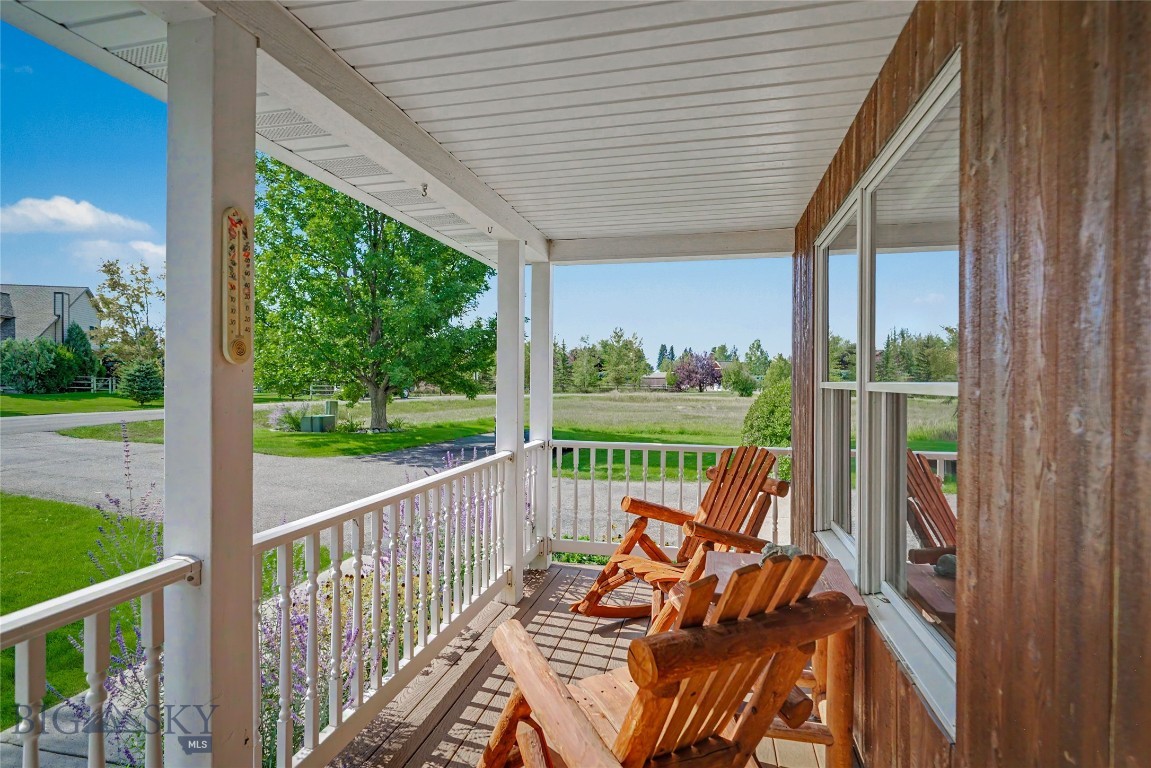 396 Fireside Drive Property Photo 3