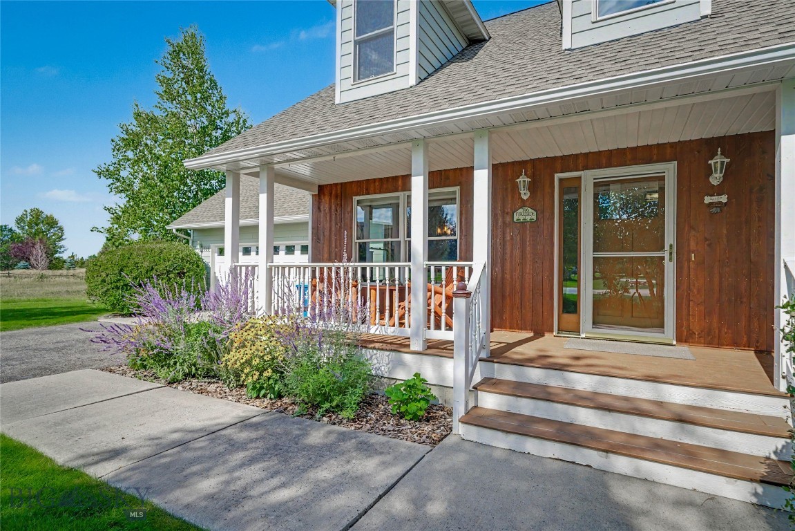 396 Fireside Drive Property Photo 4