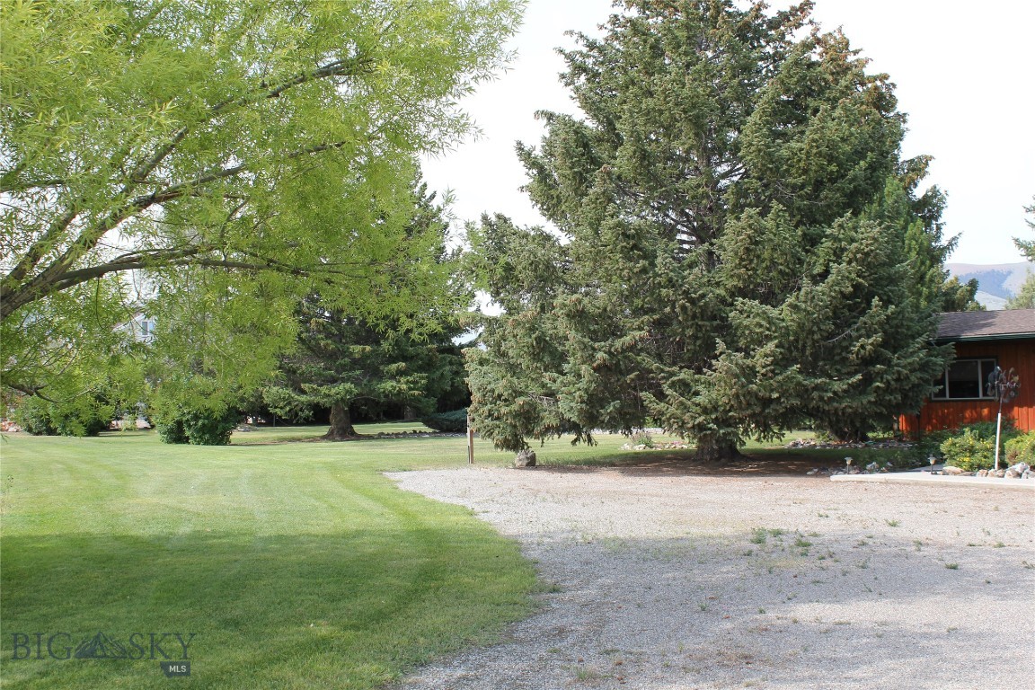 485 N Main Property Photo 18
