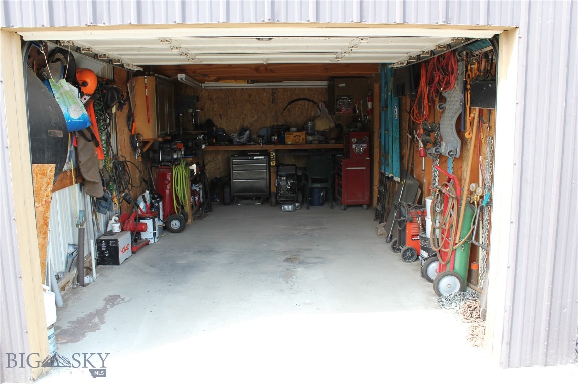 485 N Main Property Photo 27