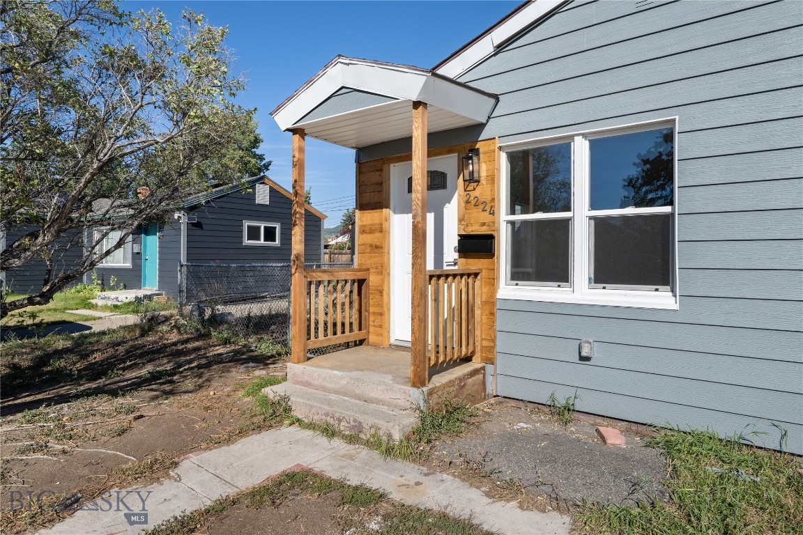 2224 Massachusetts Avenue Property Photo 2