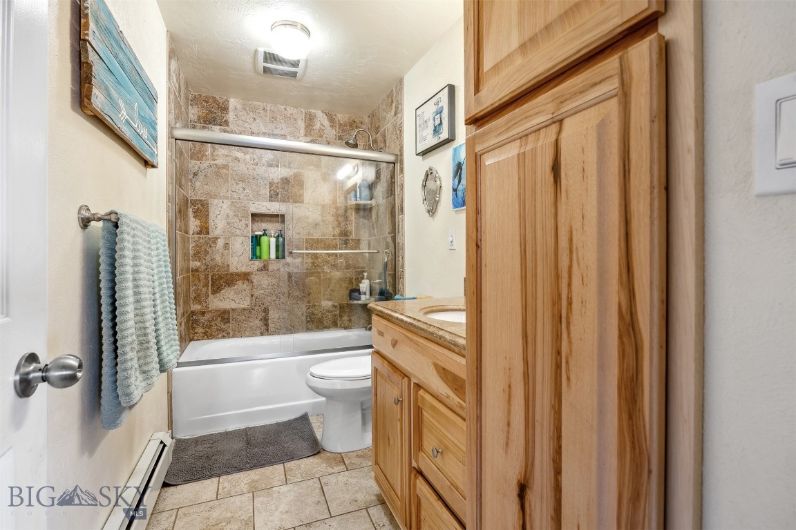 2300 South Drive Property Photo 14