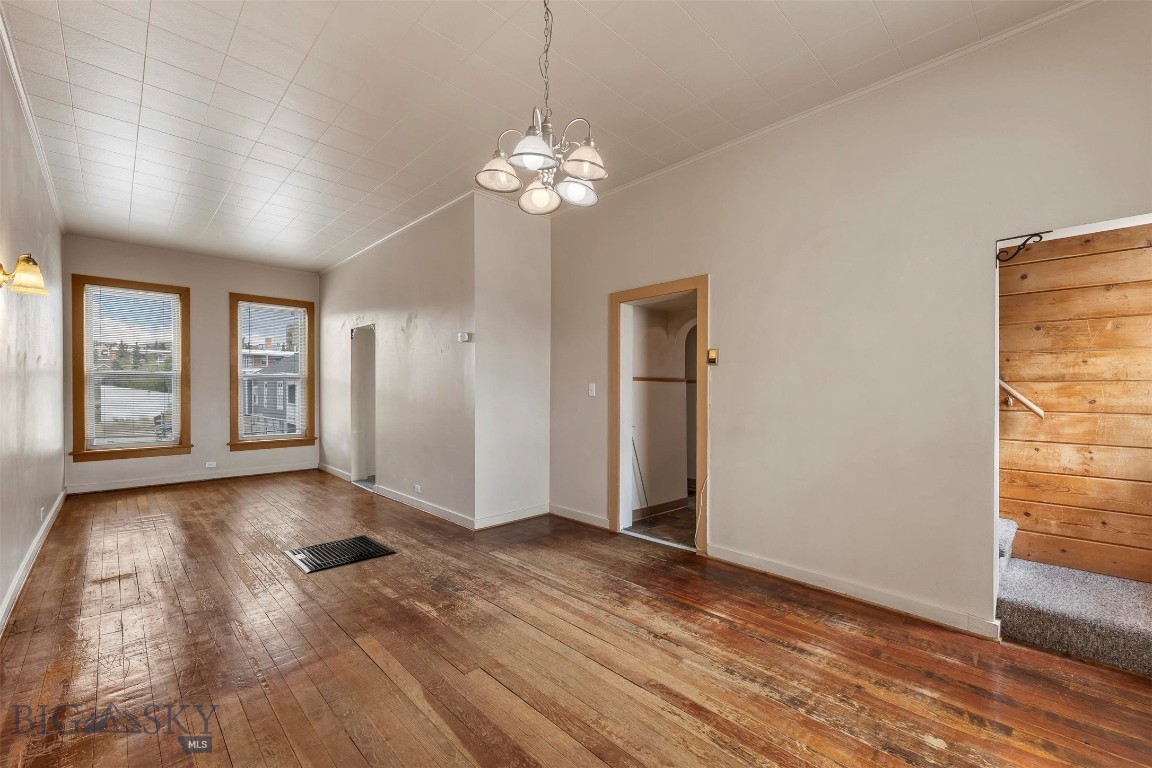 522 W Park Property Photo 4