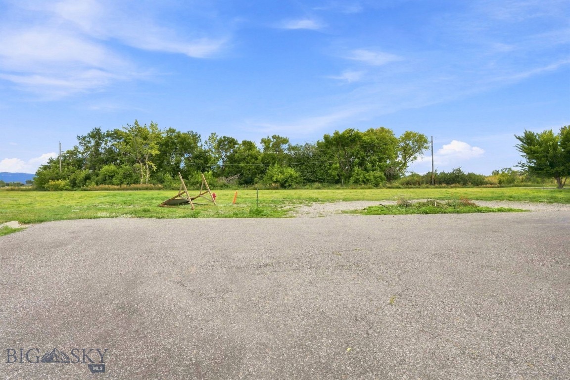 2916 Warbler Way Property Photo 27