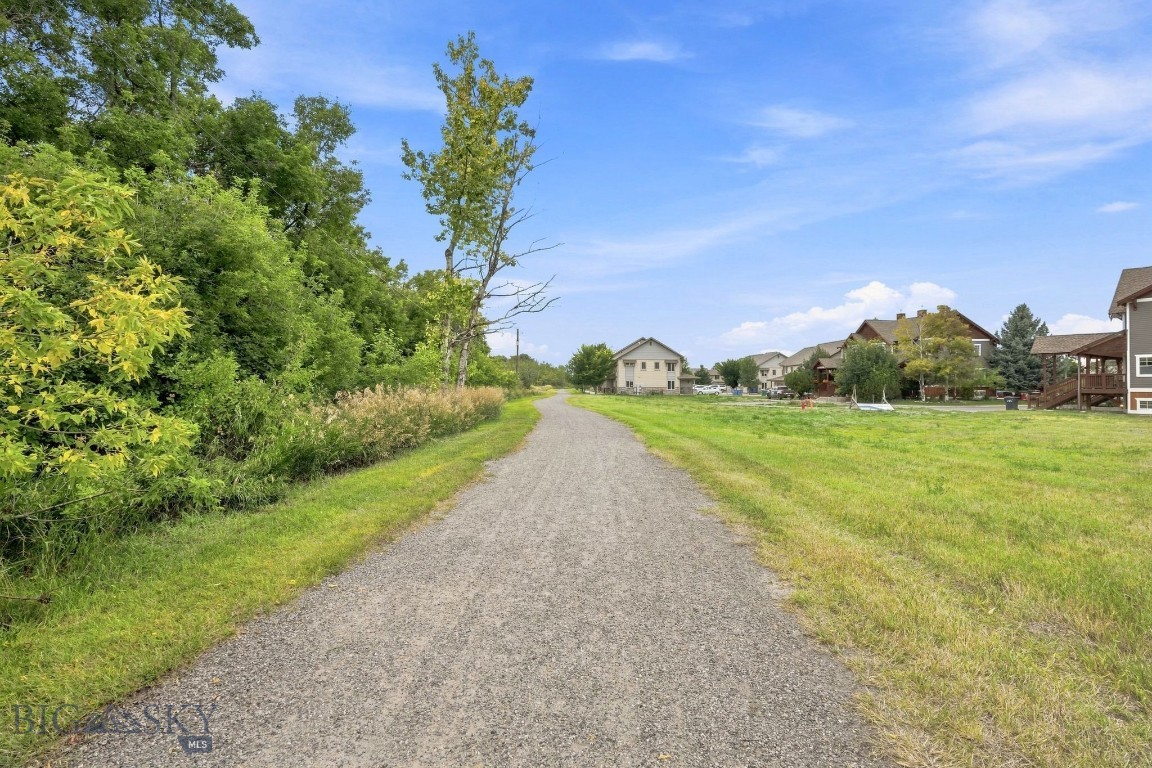 2916 Warbler Way Property Photo 32