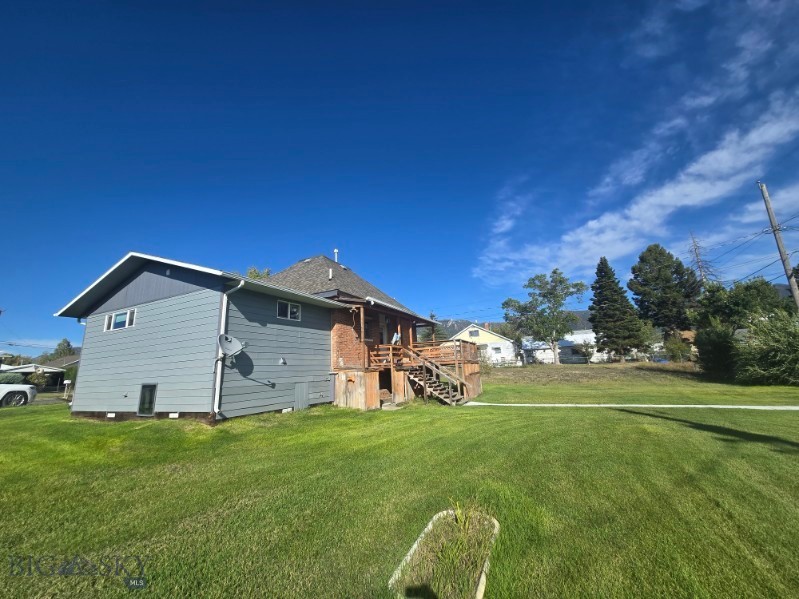1926 Yale Avenue Property Photo 3