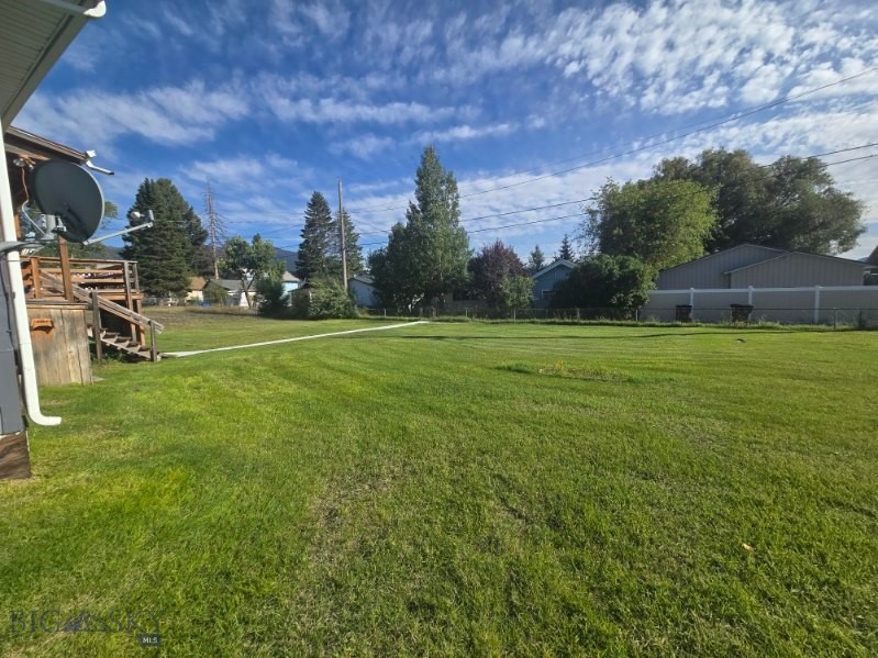 1926 Yale Avenue Property Photo 7