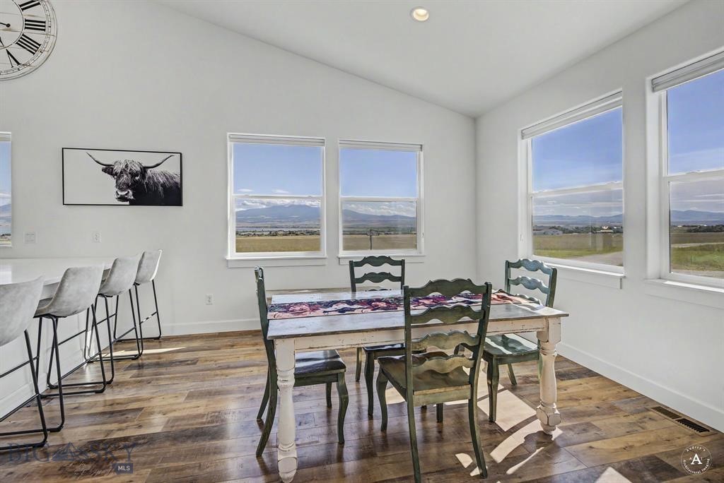 414785 Property Photo 28
