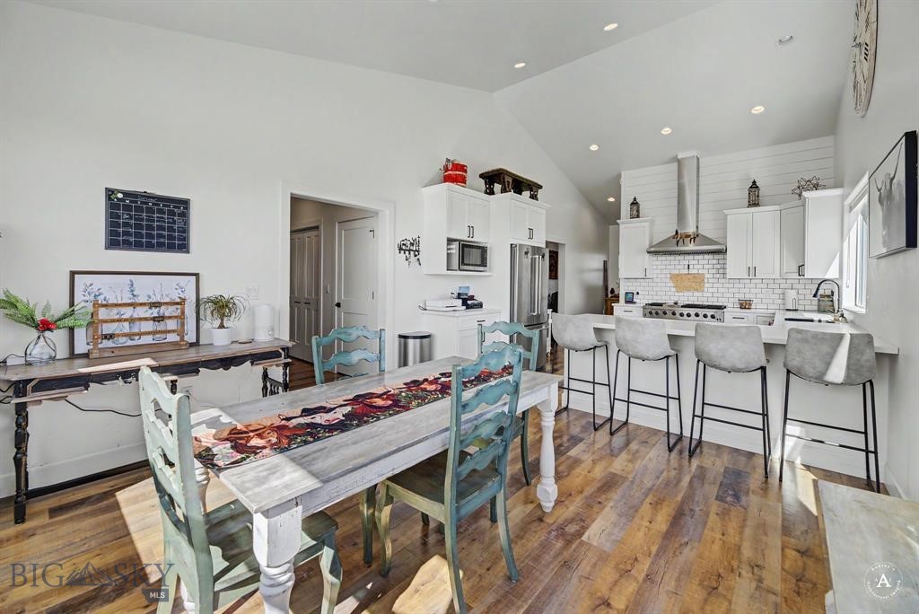 414785 Property Photo 30