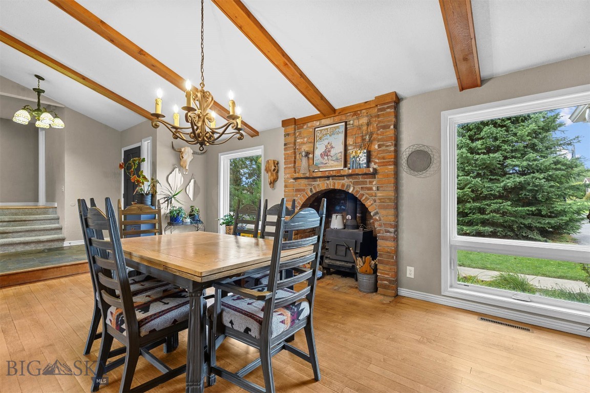 1517 Bluebird Property Photo 8