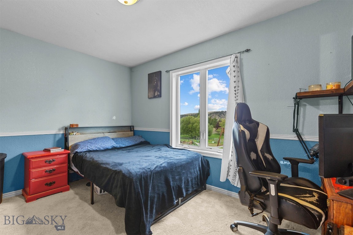 1517 Bluebird Property Photo 22