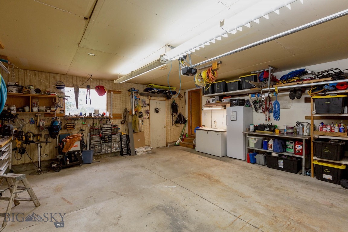 1517 Bluebird Property Photo 34
