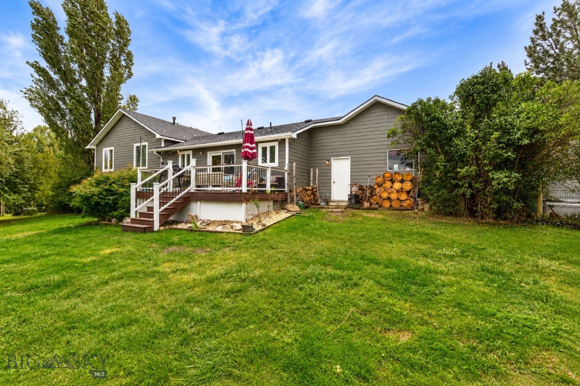 1517 Bluebird Property Photo 38