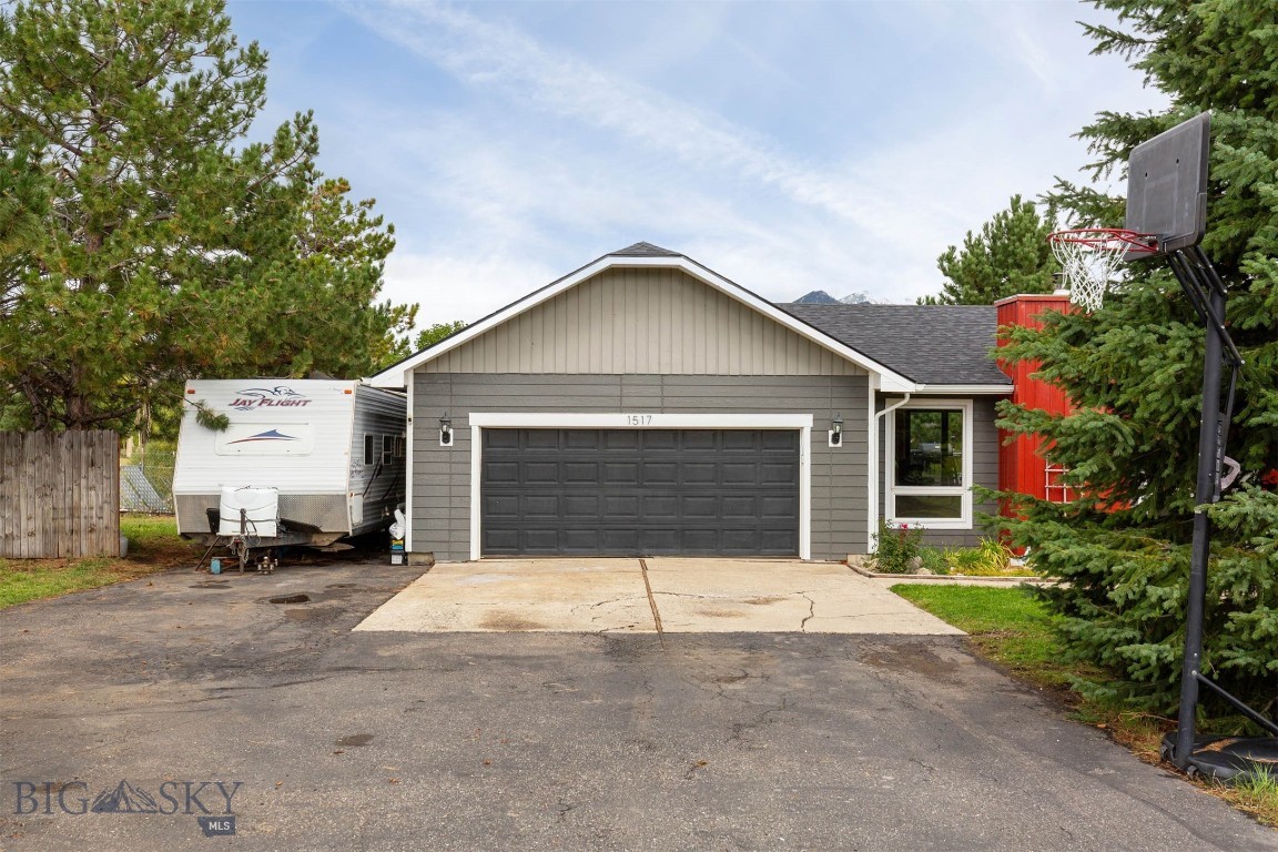 1517 Bluebird Property Photo 48