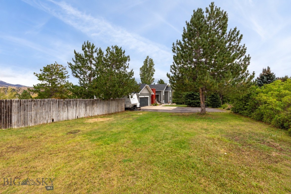 1517 Bluebird Property Photo 54