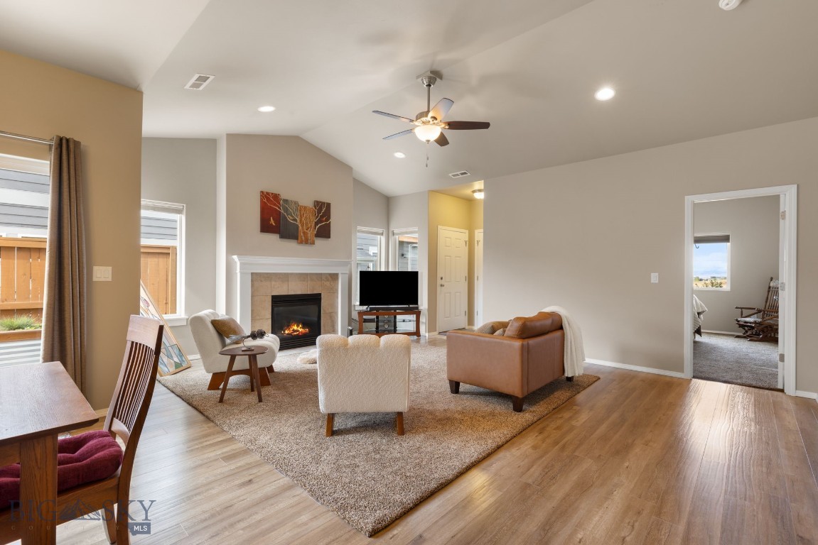 5079 Dragon Fly Street Property Photo 7