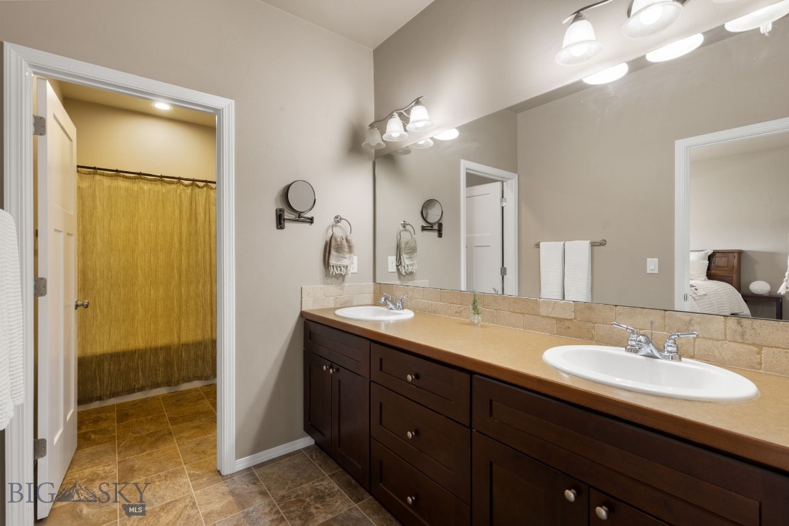 5079 Dragon Fly Street Property Photo 13