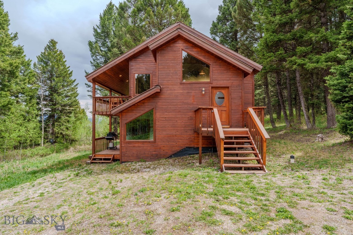 5611 2 Lazy 2 Road Property Photo 8