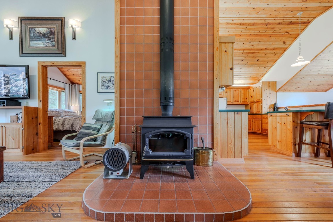 5611 2 Lazy 2 Road Property Photo 17