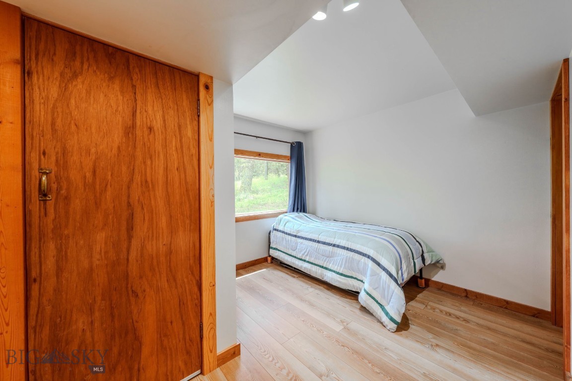 5611 2 Lazy 2 Road Property Photo 24