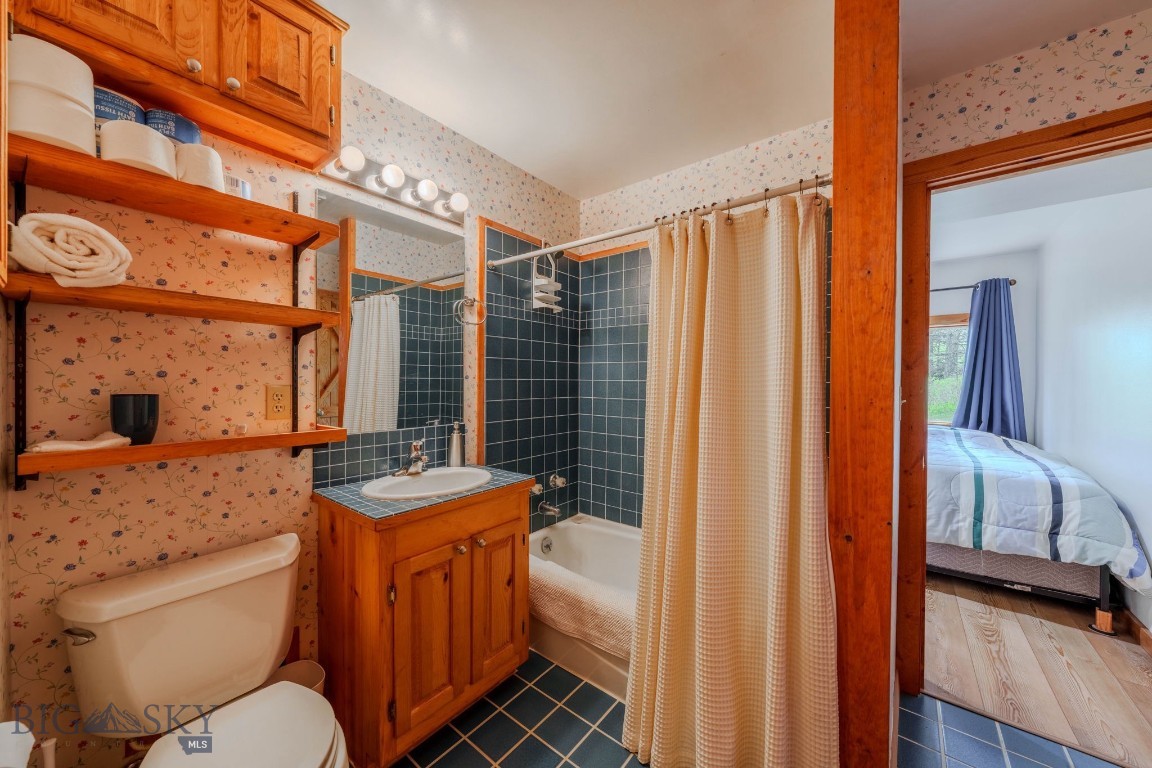 5611 2 Lazy 2 Road Property Photo 27