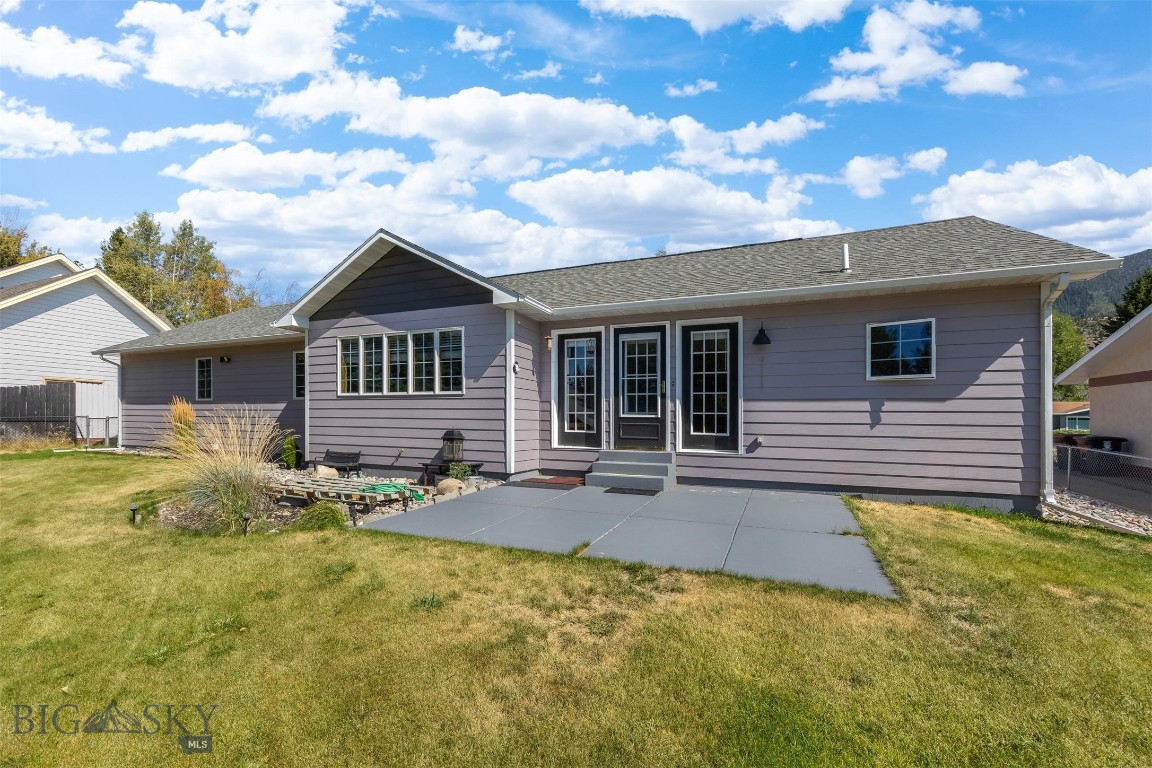 4235 Springfield Property Photo 5