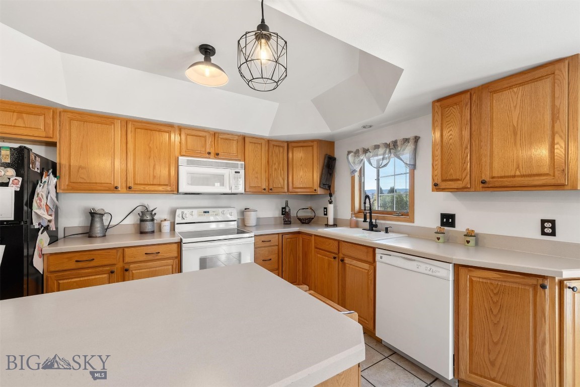 4235 Springfield Property Photo 11