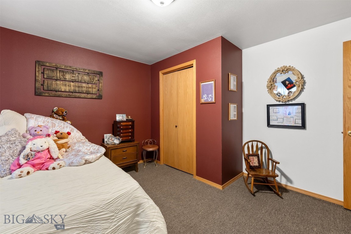 4235 Springfield Property Photo 25