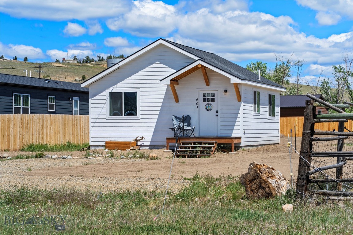 603 Aiden Way Property Photo 8