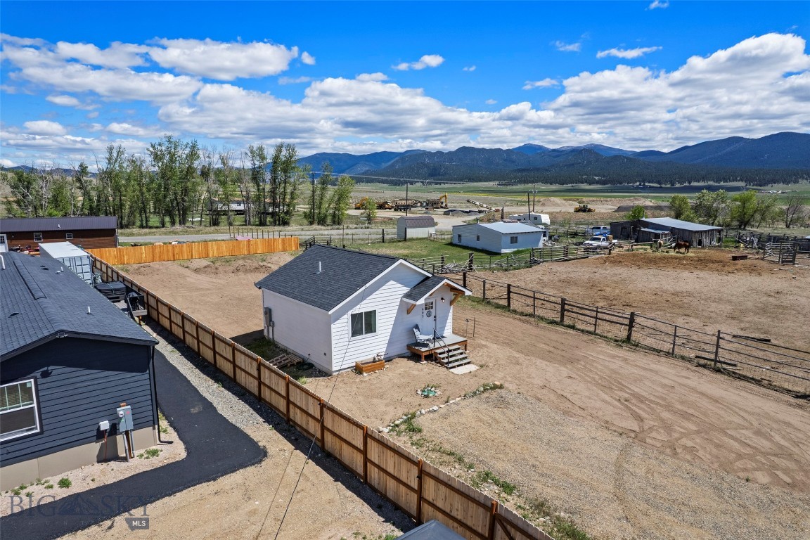 603 Aiden Way Property Photo 13