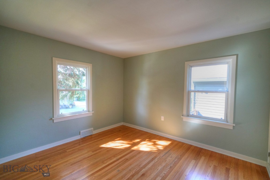 608 S 10th Property Photo 19