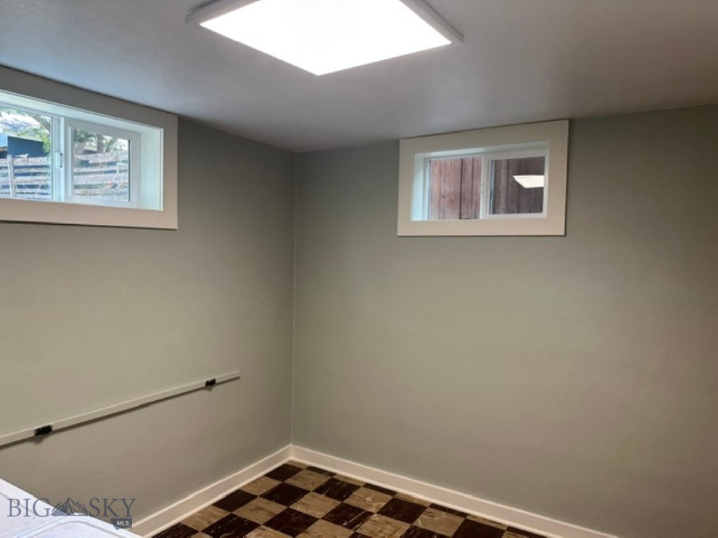 608 S 10th Property Photo 38