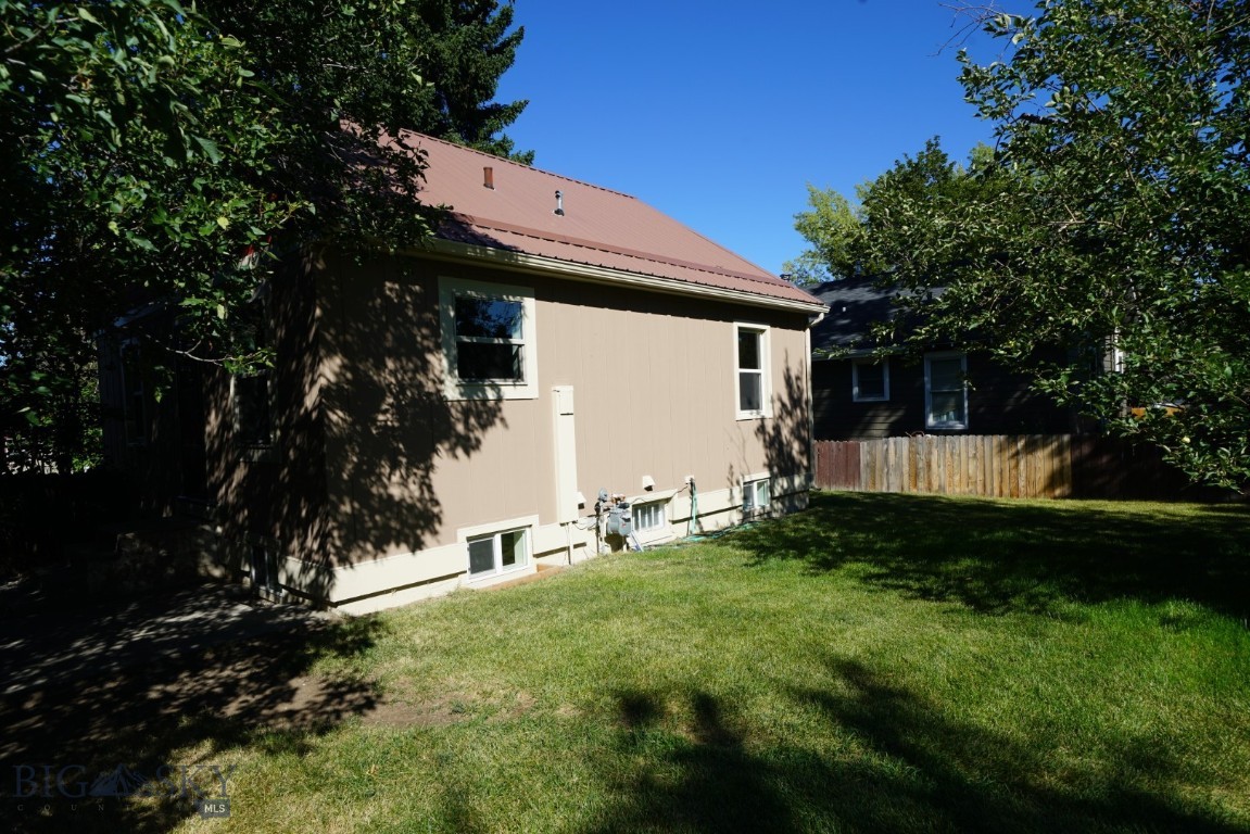 608 S 10th Property Photo 45