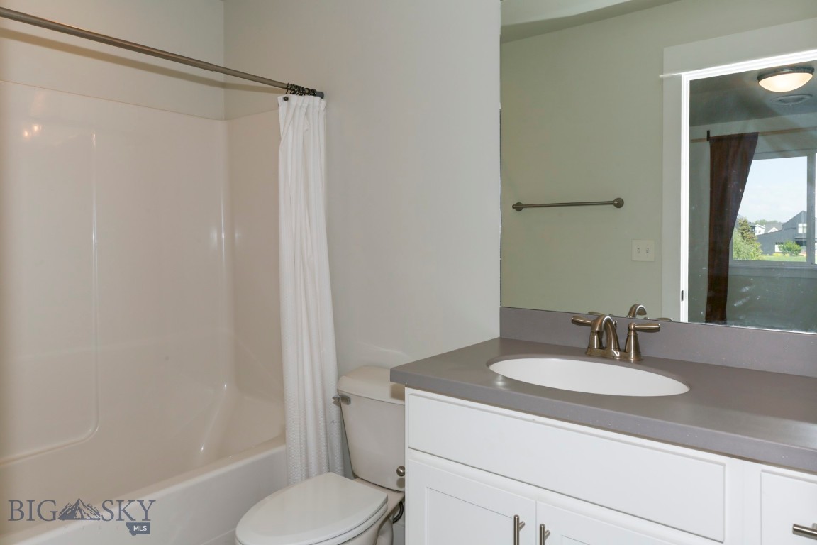 2002 Chipset Street A Property Photo 34