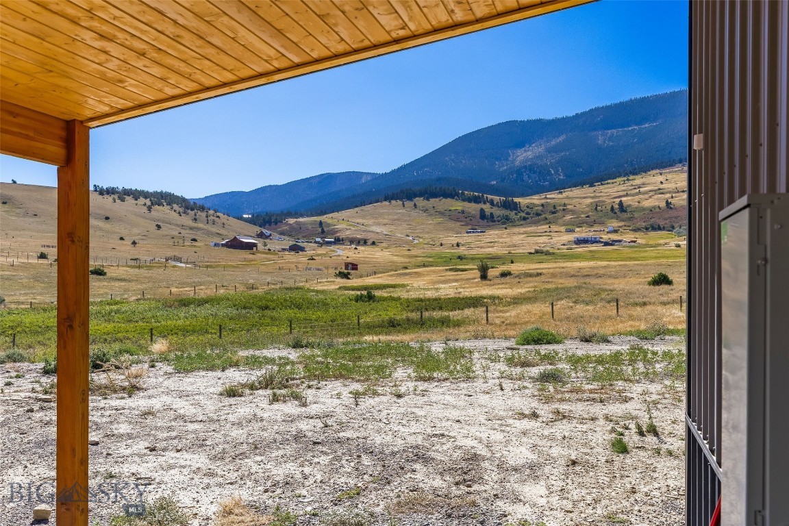 39 Sweetgrass Property Photo 9