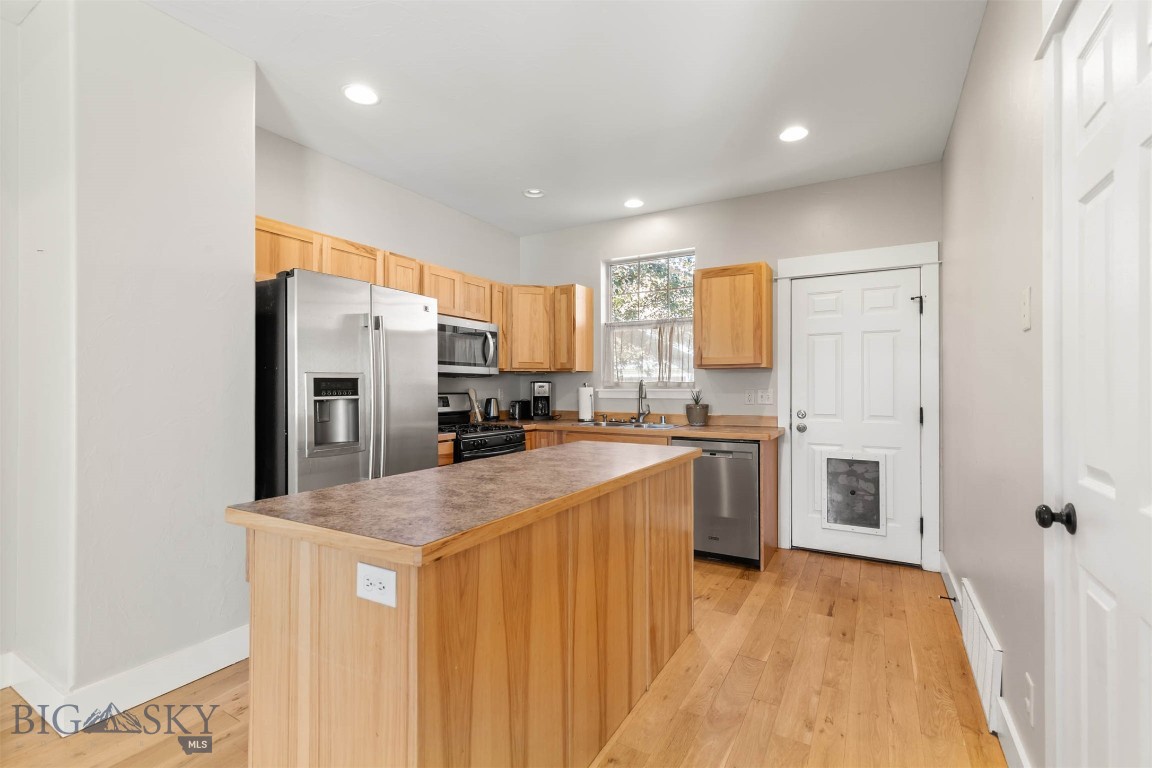 2374 Milkhouse Avenue Property Photo 6