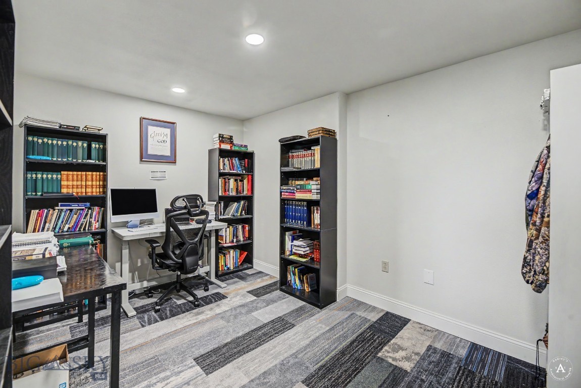 414843 Property Photo 30