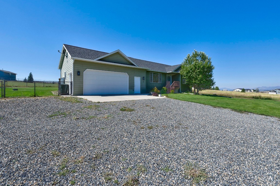 414843 Property Photo 42