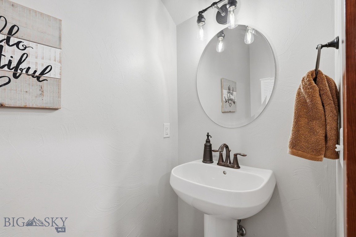 3353 N 27th Avenue 21 Property Photo 24