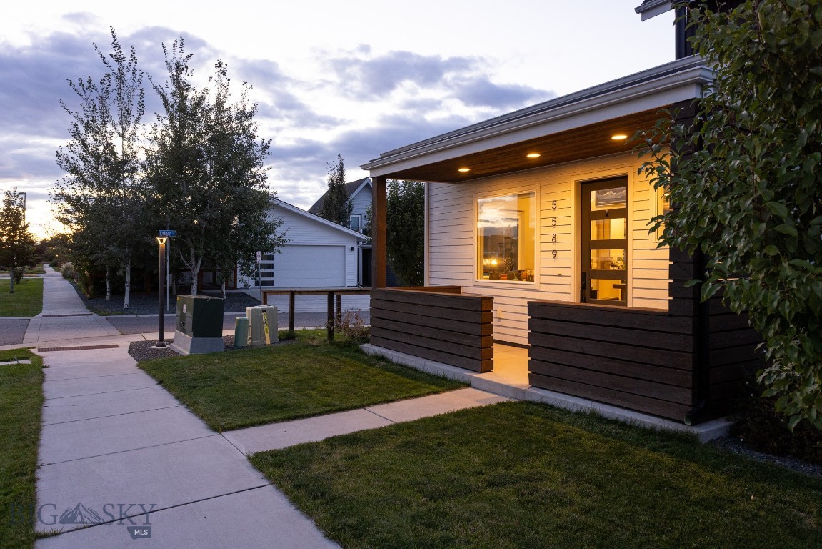 5589 Vaughn Drive Property Photo 13