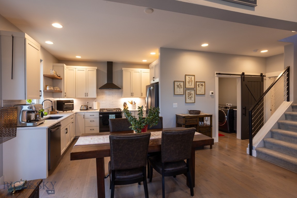 5589 Vaughn Drive Property Photo 16
