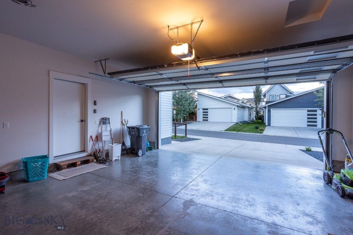 5589 Vaughn Drive Property Photo 53