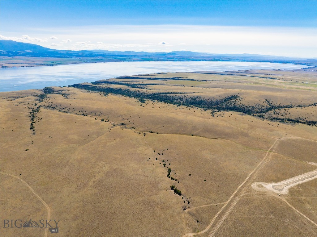 6a Open Range Trail Property Photo 5