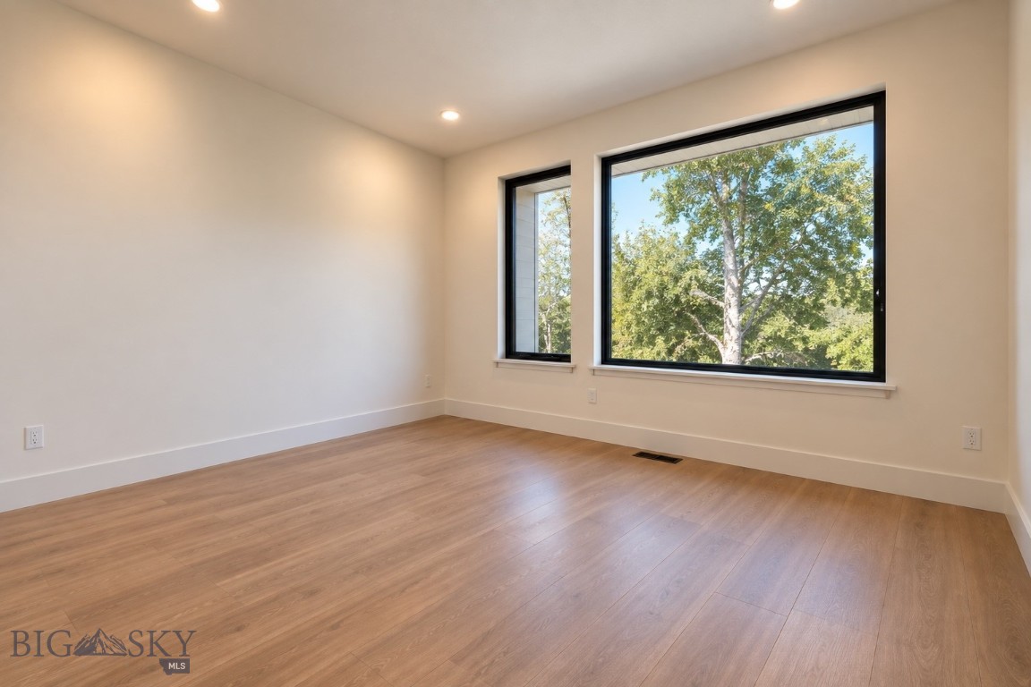 3100 Durston Road A,b Property Photo 9