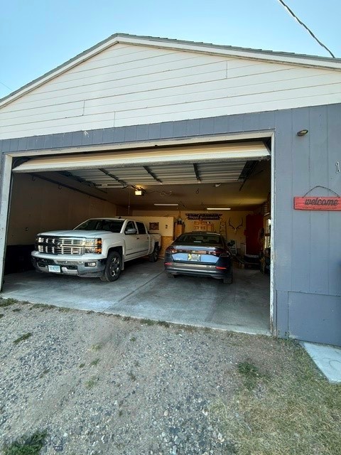 1611 6th Property Photo 31