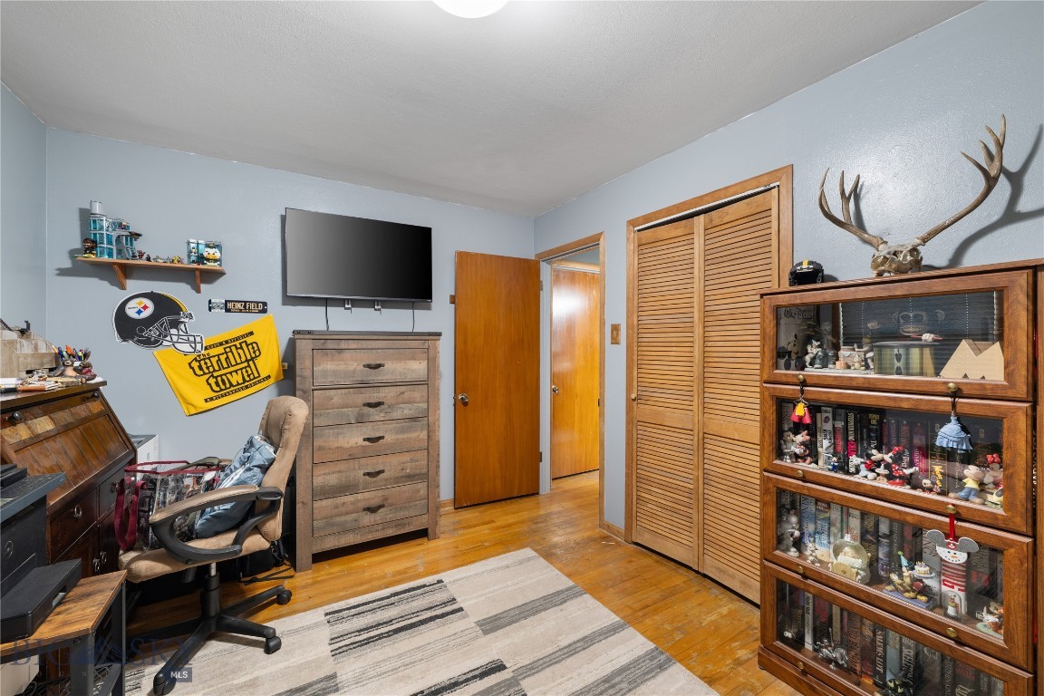 1905 W Park Avenue Property Photo 17