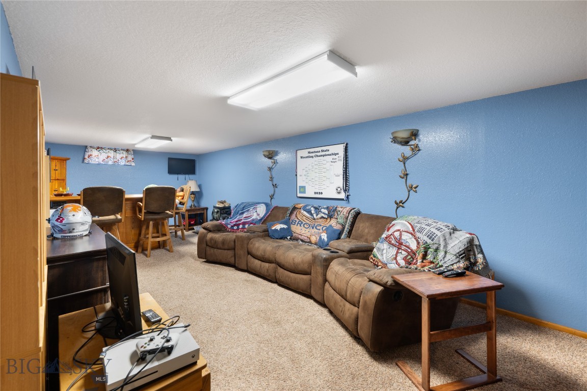 1905 W Park Avenue Property Photo 25