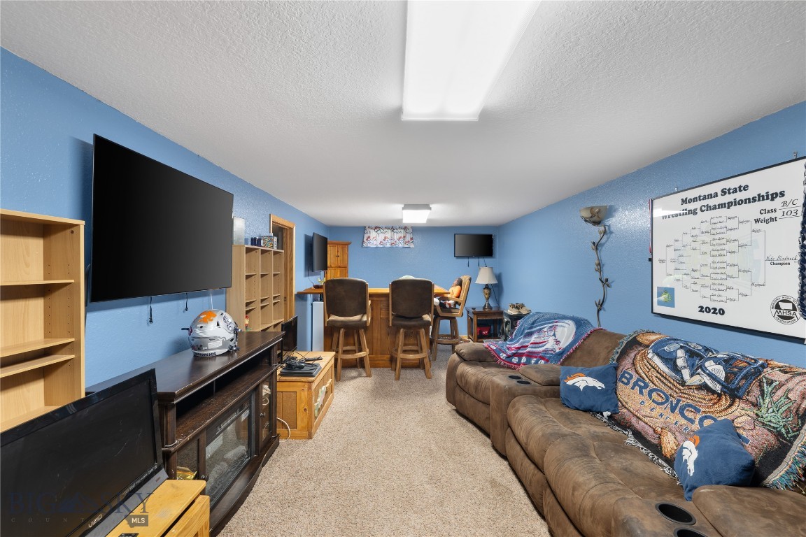 1905 W Park Avenue Property Photo 26